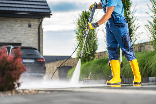 Best Deck Pressure Washing  in Coon Rapids, IA